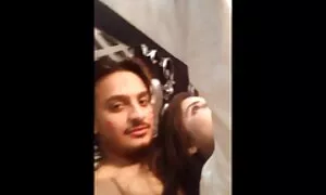 एक निजी फोटोग्राफर नंगे एक फोटो शूट के लिए एक नग्न जवान औरत देता है इंग्लिश सेक्सी मूवी इंग्लिश सेक्सी मूवी और गले में पहले और फिर एक में चिह्नित