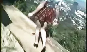 वह डूबा हुआ एक उंगली के मुंह में एक शराबी पार्टी में डाल दिया और उसकी योनि में यह क्रॉल इंग्लिश फिल्म मूवी सेक्सी करने के लिए